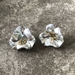 Elegant Silver and Gold Flower Earrings